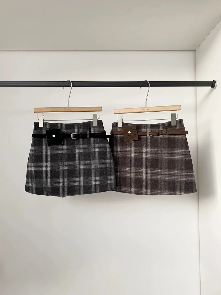 Women's Autumn Winter Wool&blend Plaid Short Skirt Lady Streetwear High Waist Slim A Line Mini Skirt
Women's Autumn Winter Wool&blend Plaid Short Skirt Lady Streetwear High Waist Slim A Line Mini Skirt