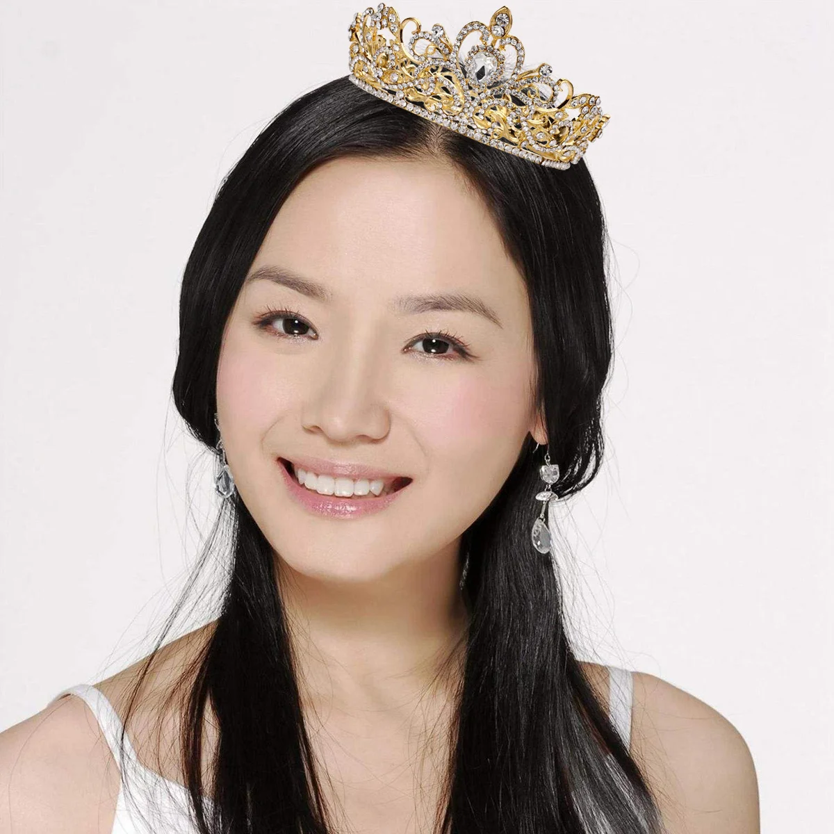 Gorgeous Heart Shaped Crystal Tiara Crown Gold Lightweight Bridal Headwear for Special Occasions Parties Tiara
Gorgeous Heart Shaped Crystal Tiara Crown Gold Lightweight Bridal Headwear for Special Occasions Parties Tiara