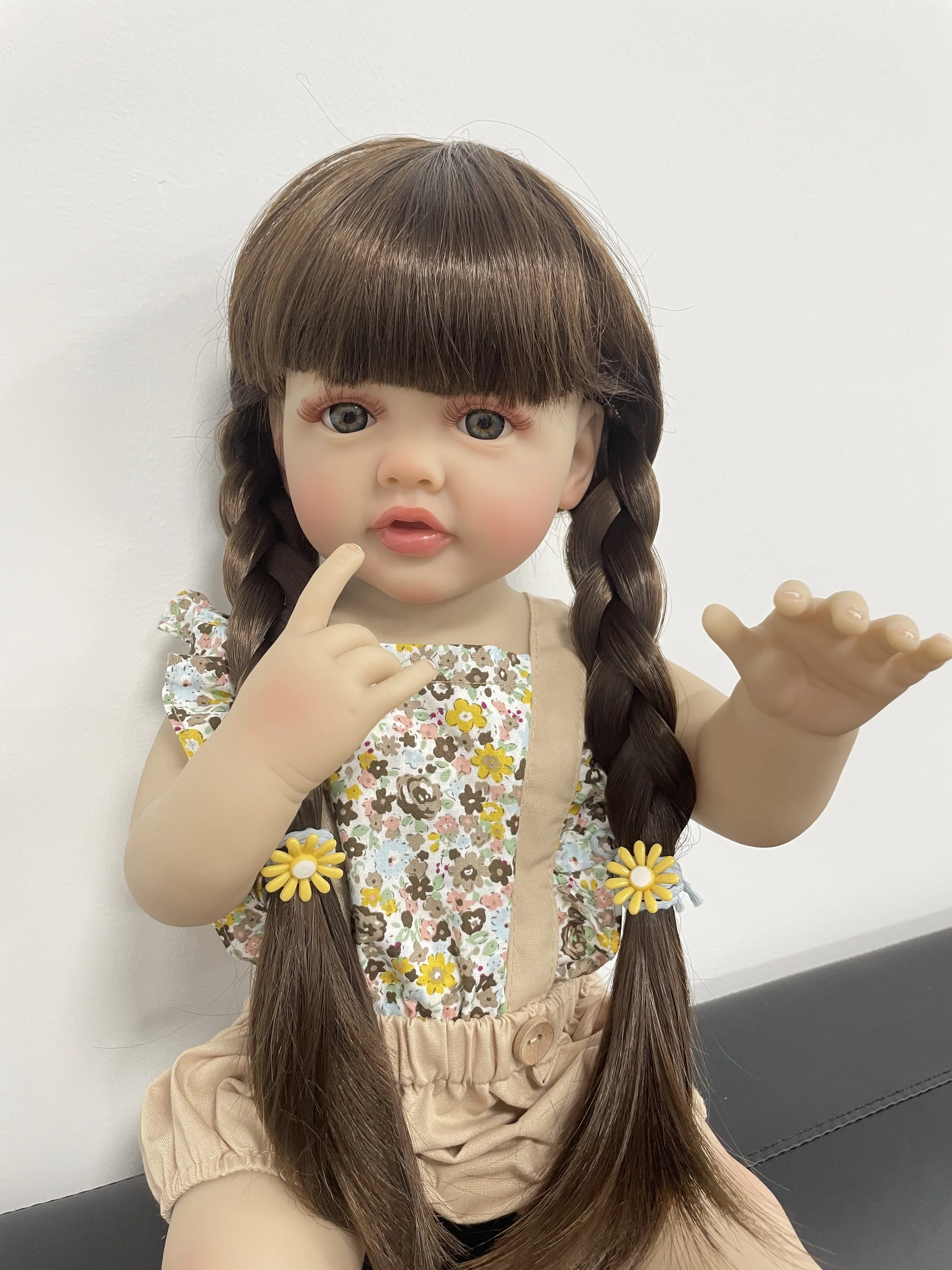 MRB 55CM 22Inch Can Stand Reborn Baby Betty Lifelike Girl Doll Full Silicone Vinyl Body Princess Toddler Bebe Christmas Gift
MRB 55CM 22Inch Can Stand Reborn Baby Betty Lifelike Girl Doll Full Silicone Vinyl Body Princess Toddler Bebe Christmas Gift