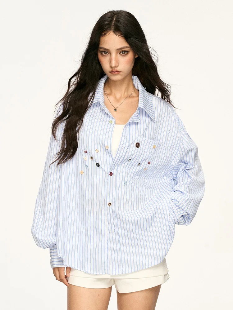 Женская свободная рубашка Aaisup American Style с пуговицами, вертикальными полосками, универсальный дизайн, осенняя новинка, верхняя одежда, пальто
Женская свободная рубашка Aaisup American Style с пуговицами, вертикальными полосками, универсальный дизайн, осенняя новинка, верхняя одежда, пальто