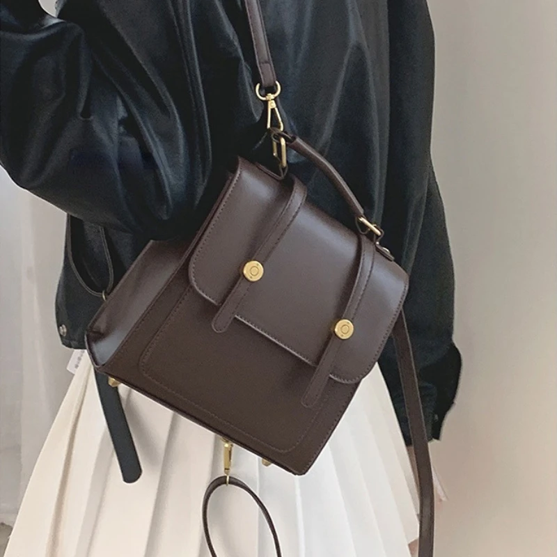 Backpack British retro style PU multifunctional school bag for students inclass commuting fashion oxford backpack women mini bag
Backpack British retro style PU multifunctional school bag for students inclass commuting fashion oxford backpack women mini bag