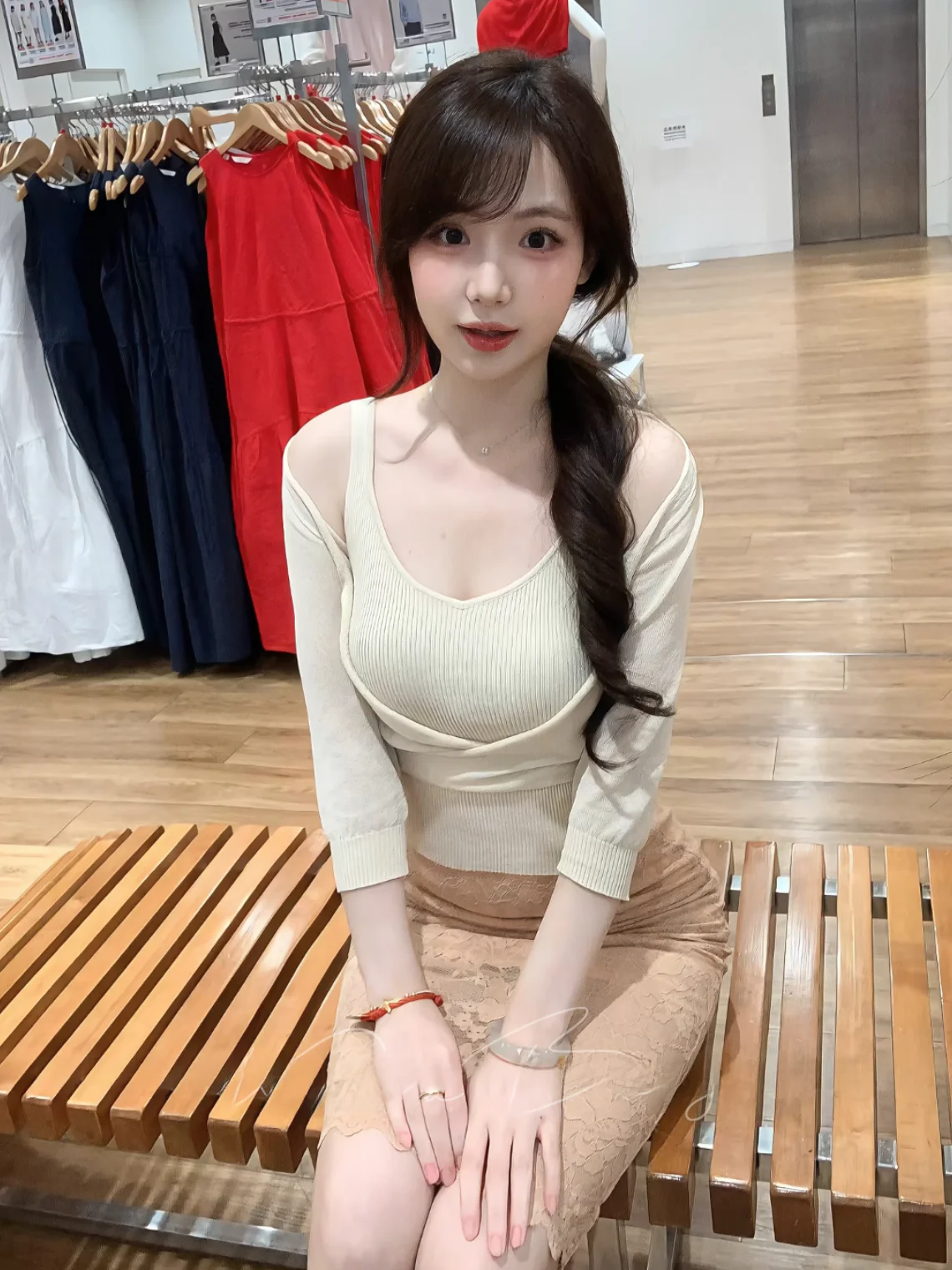 Pure Minimalist Lace Halter Knitted Top And Skirt Set Sexy Ageless Beautiful Half Body Skirt Wrap around Long Sleeve V Neck
Pure Minimalist Lace Halter Knitted Top And Skirt Set Sexy Ageless Beautiful Half Body Skirt Wrap around Long Sleeve V Neck