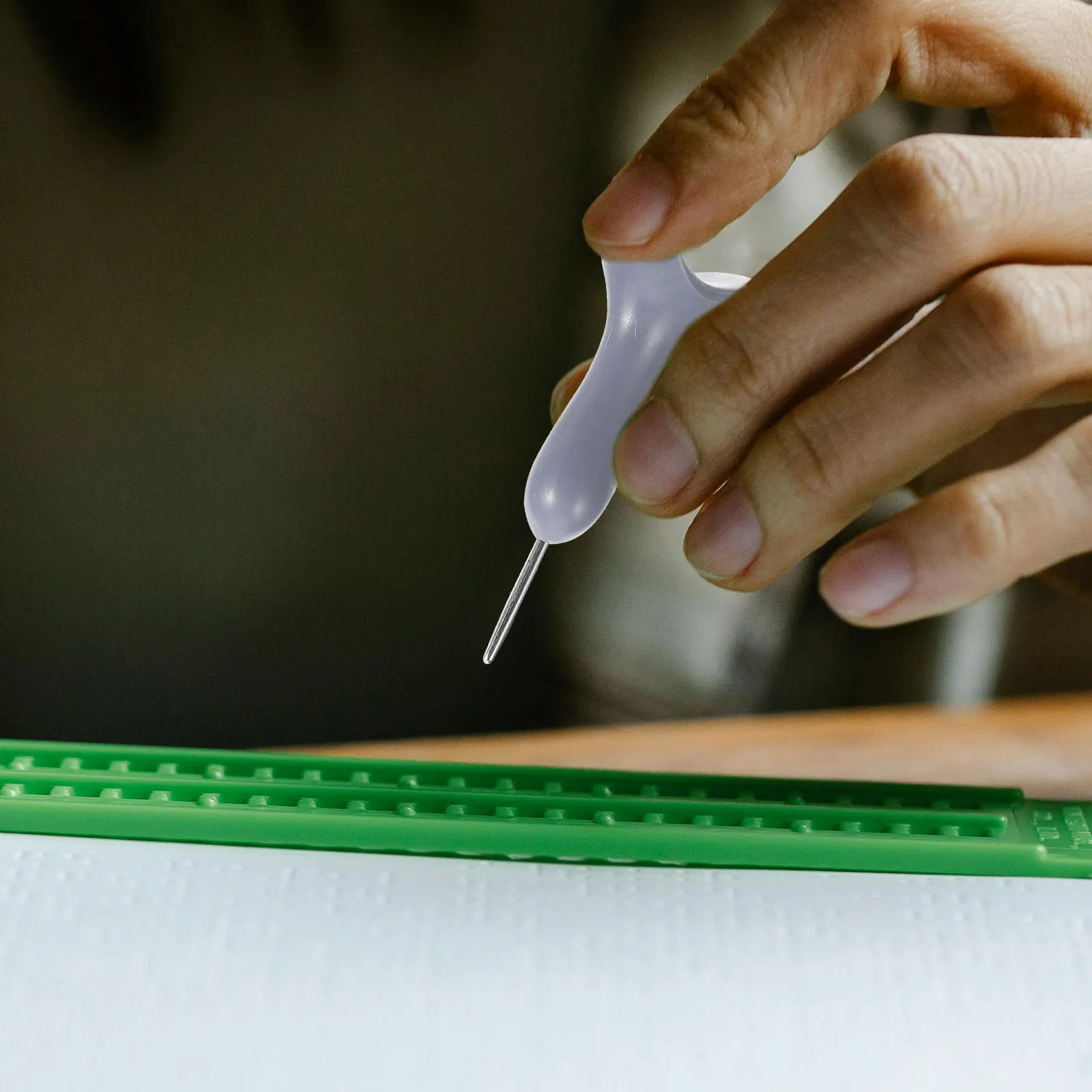 Ручка для письма Braille, стилус, пластиковые школьные принадлежности, материал из АБС-пластика, инструмент для глухих, долговечность, удобная ручка для обучения
Ручка для письма Braille, стилус, пластиковые школьные принадлежности, материал из АБС-пластика, инструмент для глухих, долговечность, удобная ручка для обучения