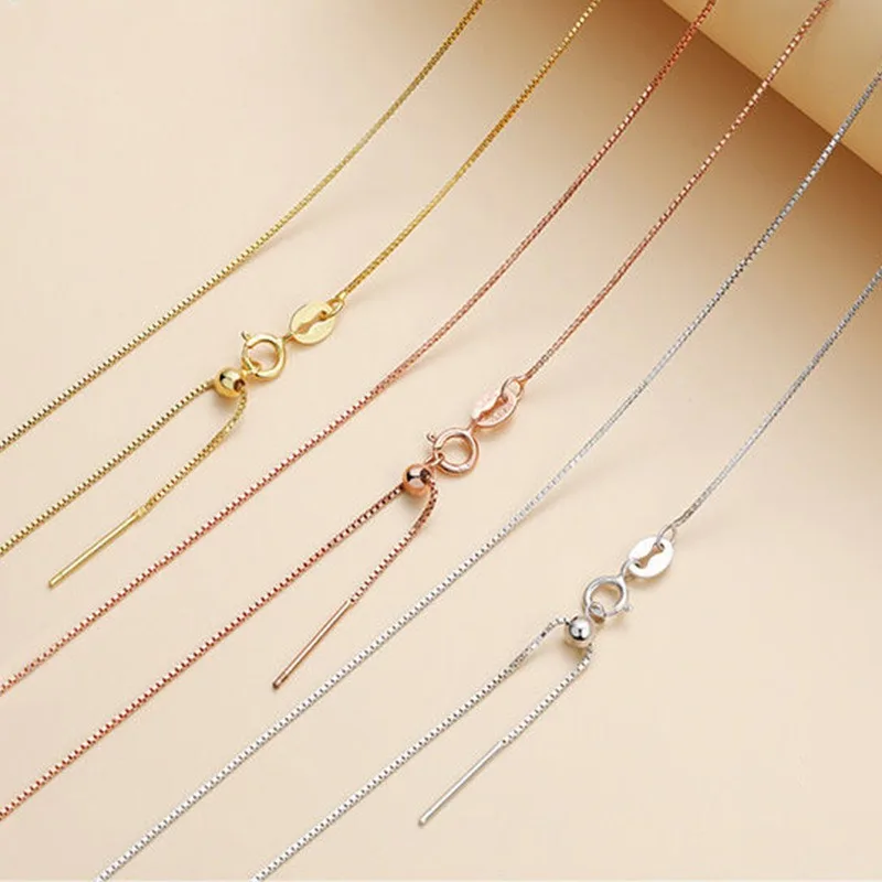 S925 pure silver overall silver o-shaped box chain, electroplated, white gold, rose gold necklace. A jewelry gift option.
S925 pure silver overall silver o-shaped box chain, electroplated, white gold, rose gold necklace. A jewelry gift option.