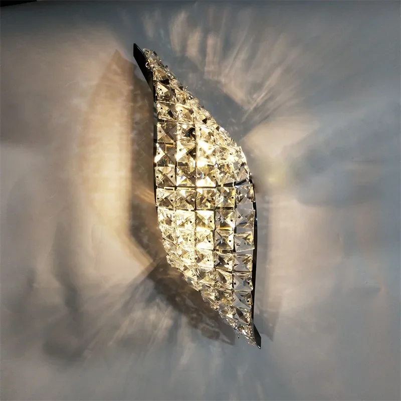 Simple modern crystal wall lamp European fashion children's room living room bedroom lamp creative light WJ10
Simple modern crystal wall lamp European fashion children's room living room bedroom lamp creative light WJ10