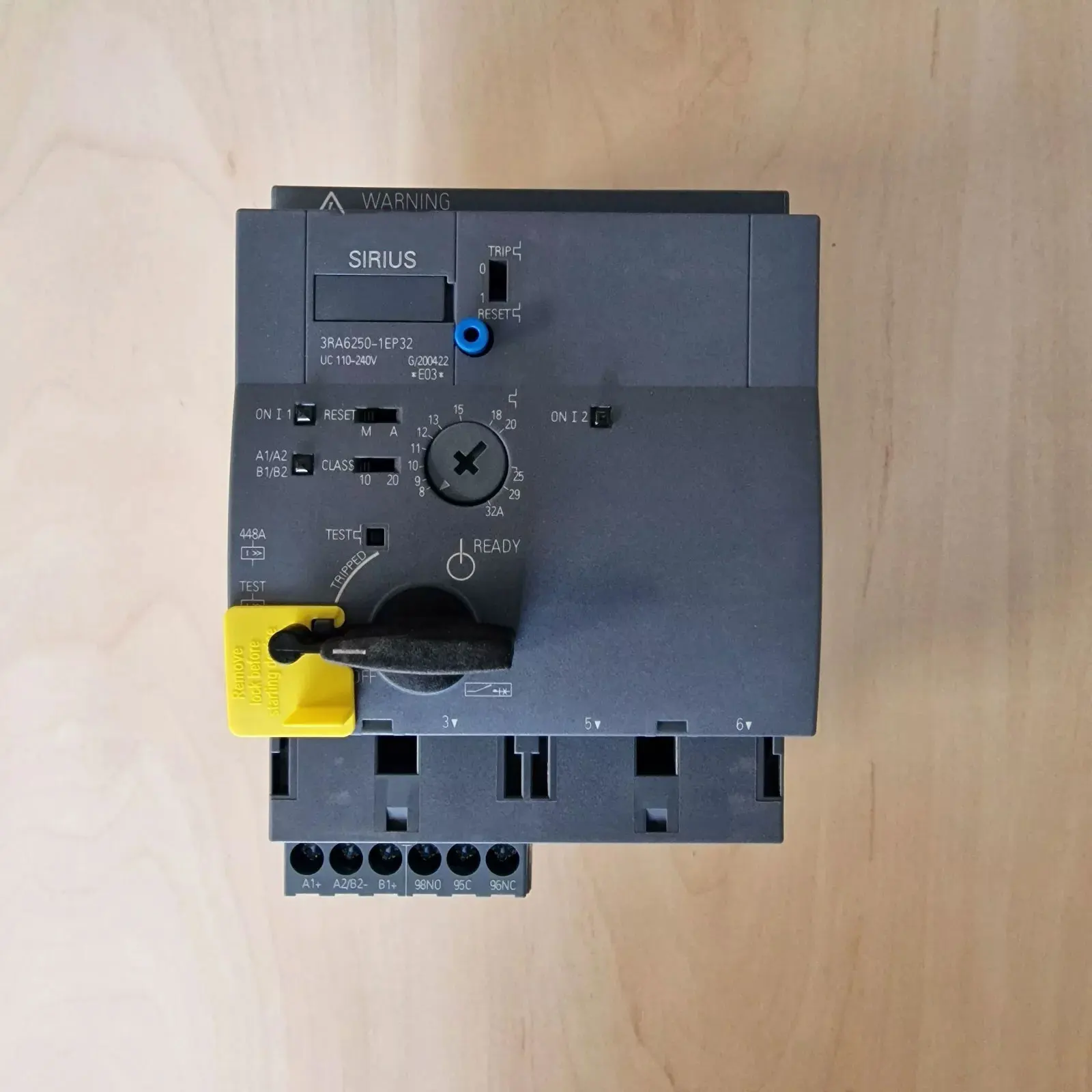 Brand New 3RA6250-1EB32 3RA6250-1EB33 3RA6250-1EB34 3RA6250-1EP32 3RA6250-1EP33 Warranty One-year
Brand New 3RA6250-1EB32 3RA6250-1EB33 3RA6250-1EB34 3RA6250-1EP32 3RA6250-1EP33 Warranty One-year