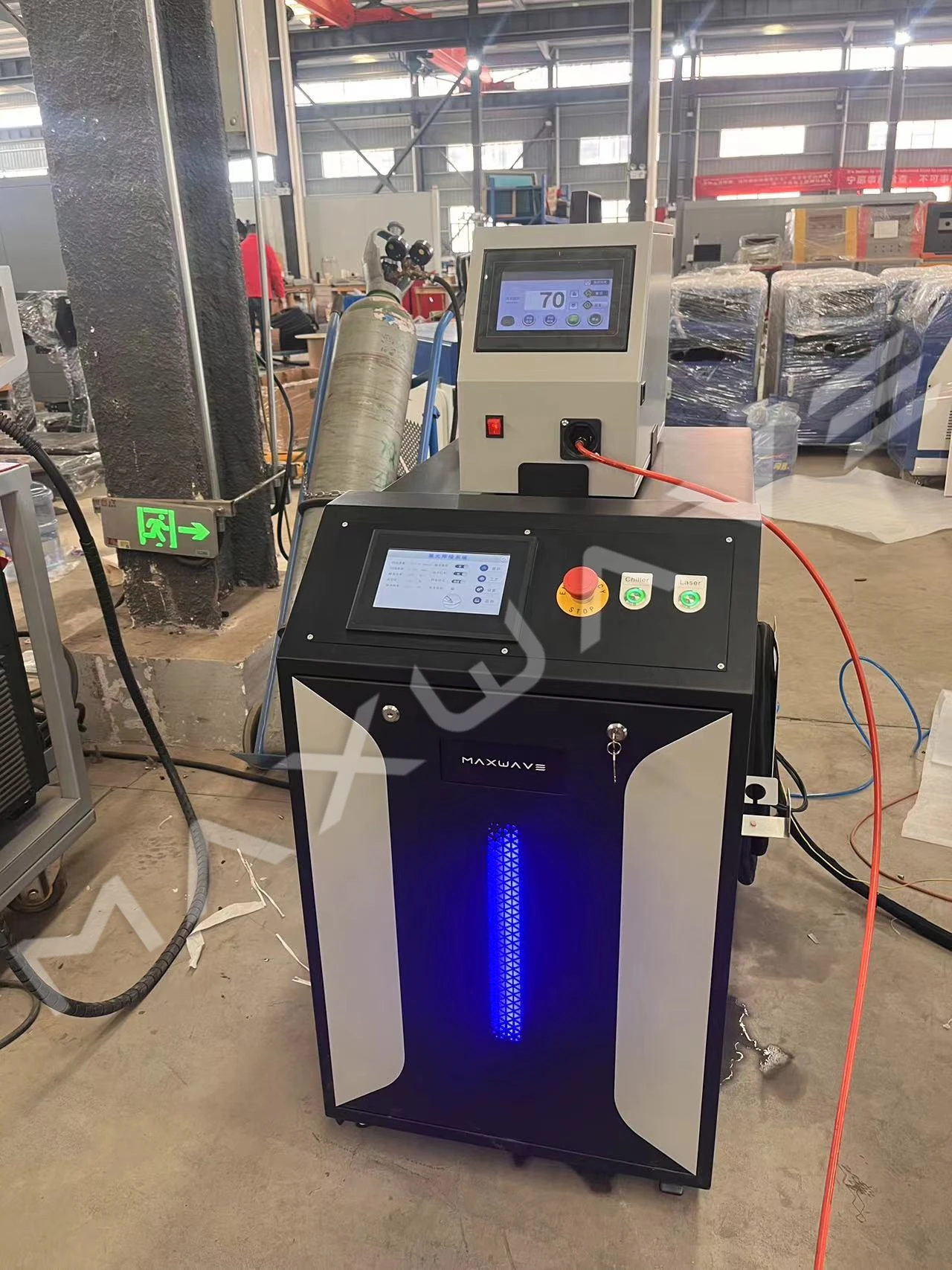 Laser Welding Machine Automatic Wire Feeding Water Cooling 1kw-3kw for Stainless Steel Carbon Steel Aluminum 15mm
Laser Welding Machine Automatic Wire Feeding Water Cooling 1kw-3kw for Stainless Steel Carbon Steel Aluminum 15mm