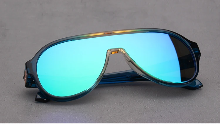 DWANG/TR90 integrated polarized color film reflective lens, personalized UV resistant sunglasses, sunglasses
DWANG/TR90 integrated polarized color film reflective lens, personalized UV resistant sunglasses, sunglasses