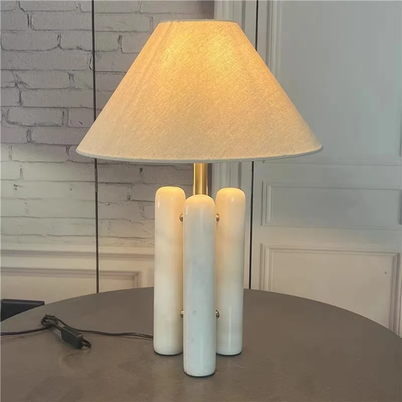 Post-modern Light Luxury Marble Table Lamp Designer Living Room Bedroom Bedside Model Room Nordic Minimalist Hotel Lamps
Post-modern Light Luxury Marble Table Lamp Designer Living Room Bedroom Bedside Model Room Nordic Minimalist Hotel Lamps