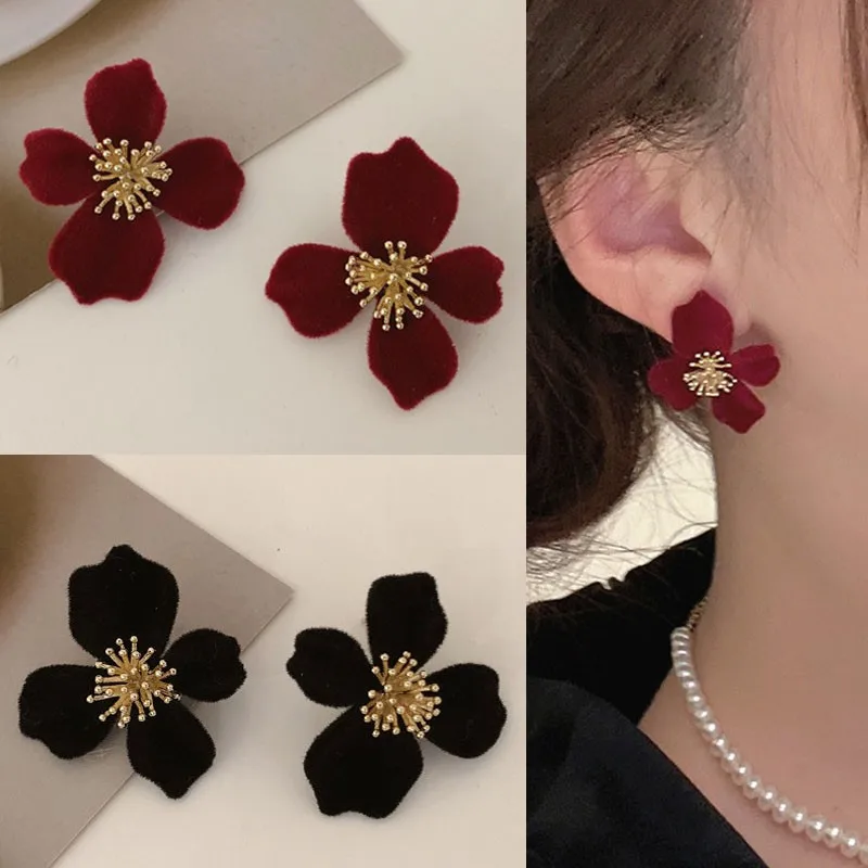 925 Silver Needle Wine Red Flower Earrings For Women Flocking Jewelry 2025 Trending Luxury Autumn Winter Black Women's Earrings
925 Silver Needle Wine Red Flower Earrings For Women Flocking Jewelry 2025 Trending Luxury Autumn Winter Black Women's Earrings