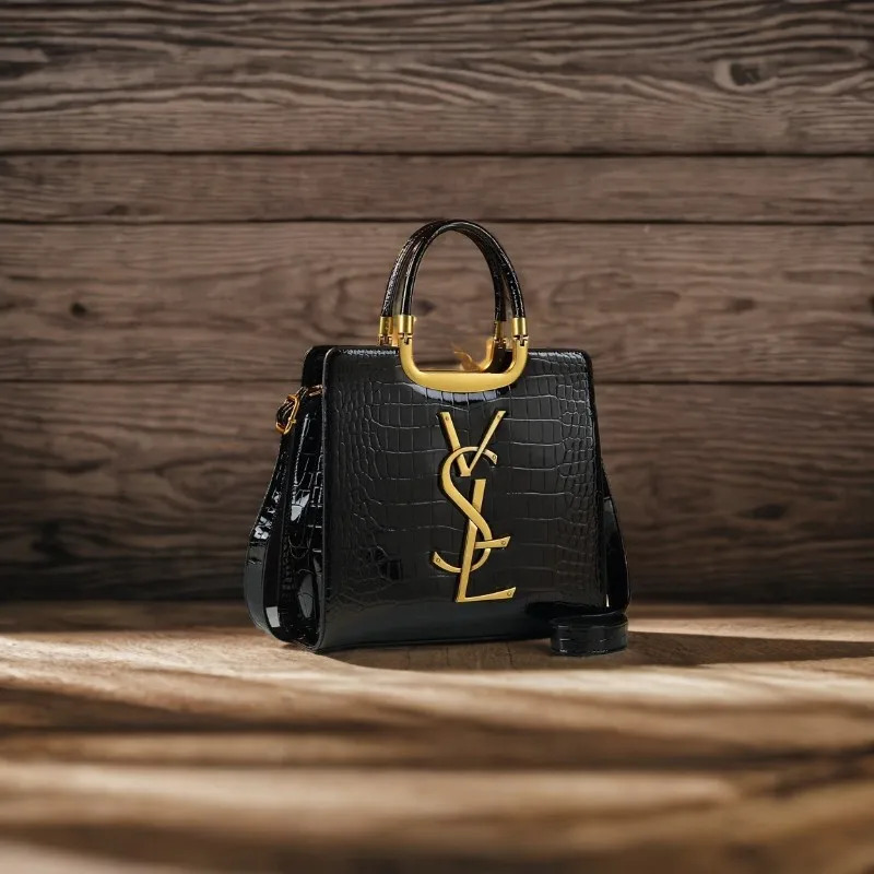 2025 autumn and winter new high-end light luxury handbag fashion handbag women's crocodile print shoulder crossbody bag storage
2025 autumn and winter new high-end light luxury handbag fashion handbag women's crocodile print shoulder crossbody bag storage