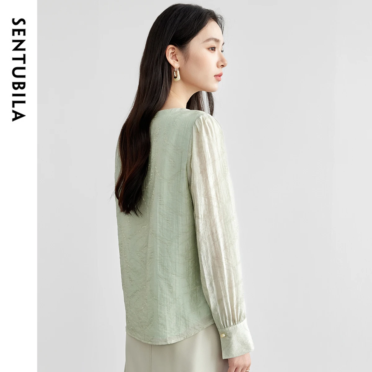 SENTUBILA Women Chinese Style Blouses Lyocell 2025 Elegant Hollow-Out Folds Commute Round Neck Long Sleeve Shirts 151V57941
SENTUBILA Women Chinese Style Blouses Lyocell 2025 Elegant Hollow-Out Folds Commute Round Neck Long Sleeve Shirts 151V57941