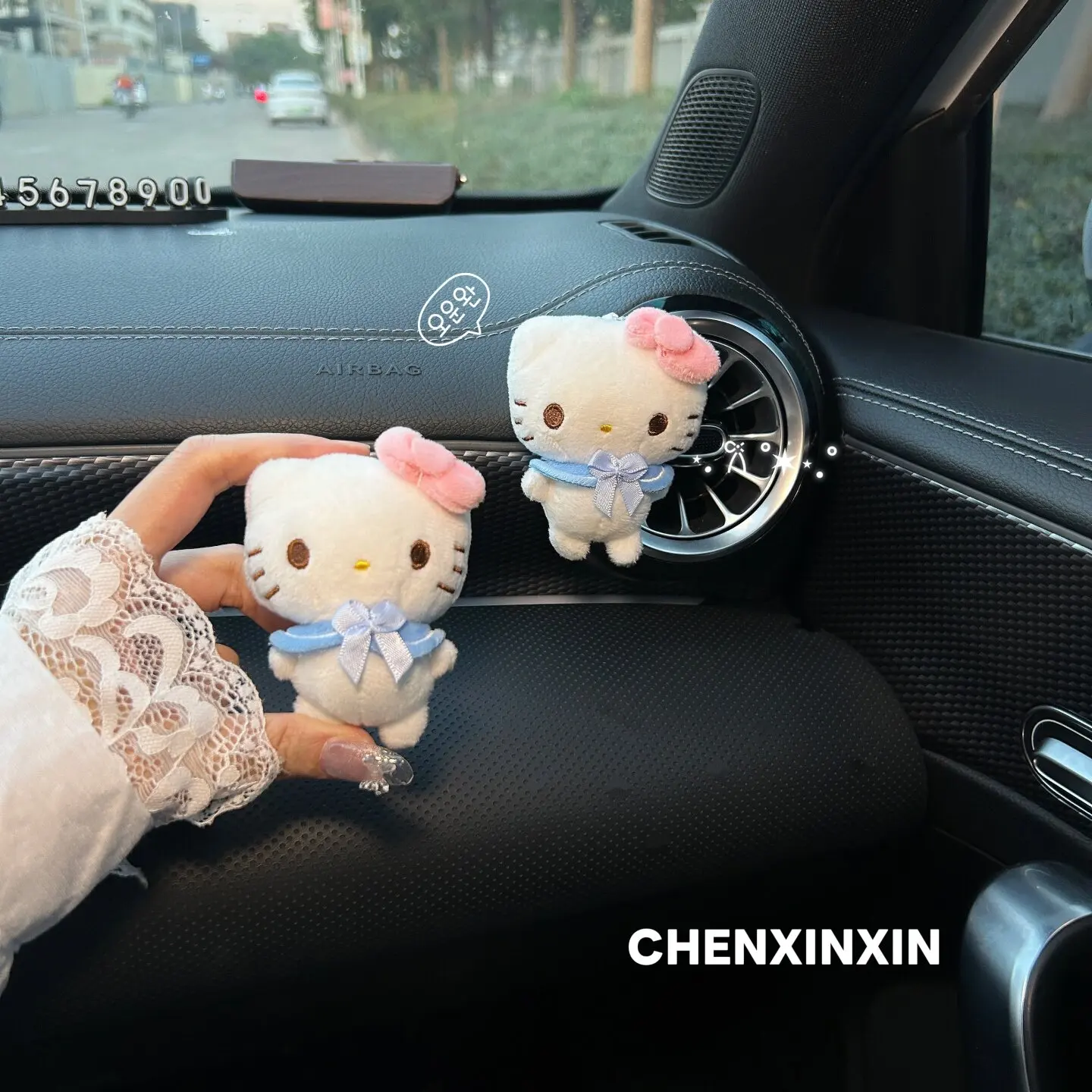 Cute Hello Kitty Air Conditioner Vent Decorative Hanging Ornament Aromatherapy Car Interior Decoration
Cute Hello Kitty Air Conditioner Vent Decorative Hanging Ornament Aromatherapy Car Interior Decoration