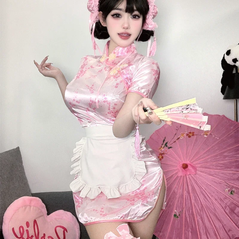 Sexy Mini High Split Cheongsam Women Vintage Button Short Sleeve Qipao Traditional Chinese Silm Dresses Cosplay Costume
Sexy Mini High Split Cheongsam Women Vintage Button Short Sleeve Qipao Traditional Chinese Silm Dresses Cosplay Costume