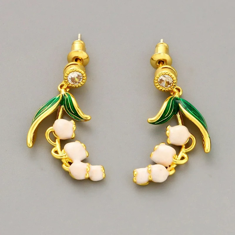 Fashion Tassel Bell Orchid Shaped Copper Material Enamel Glaze Personalized Temperament Rustic Style Light Luxury Earrings Women
Fashion Tassel Bell Orchid Shaped Copper Material Enamel Glaze Personalized Temperament Rustic Style Light Luxury Earrings Women
