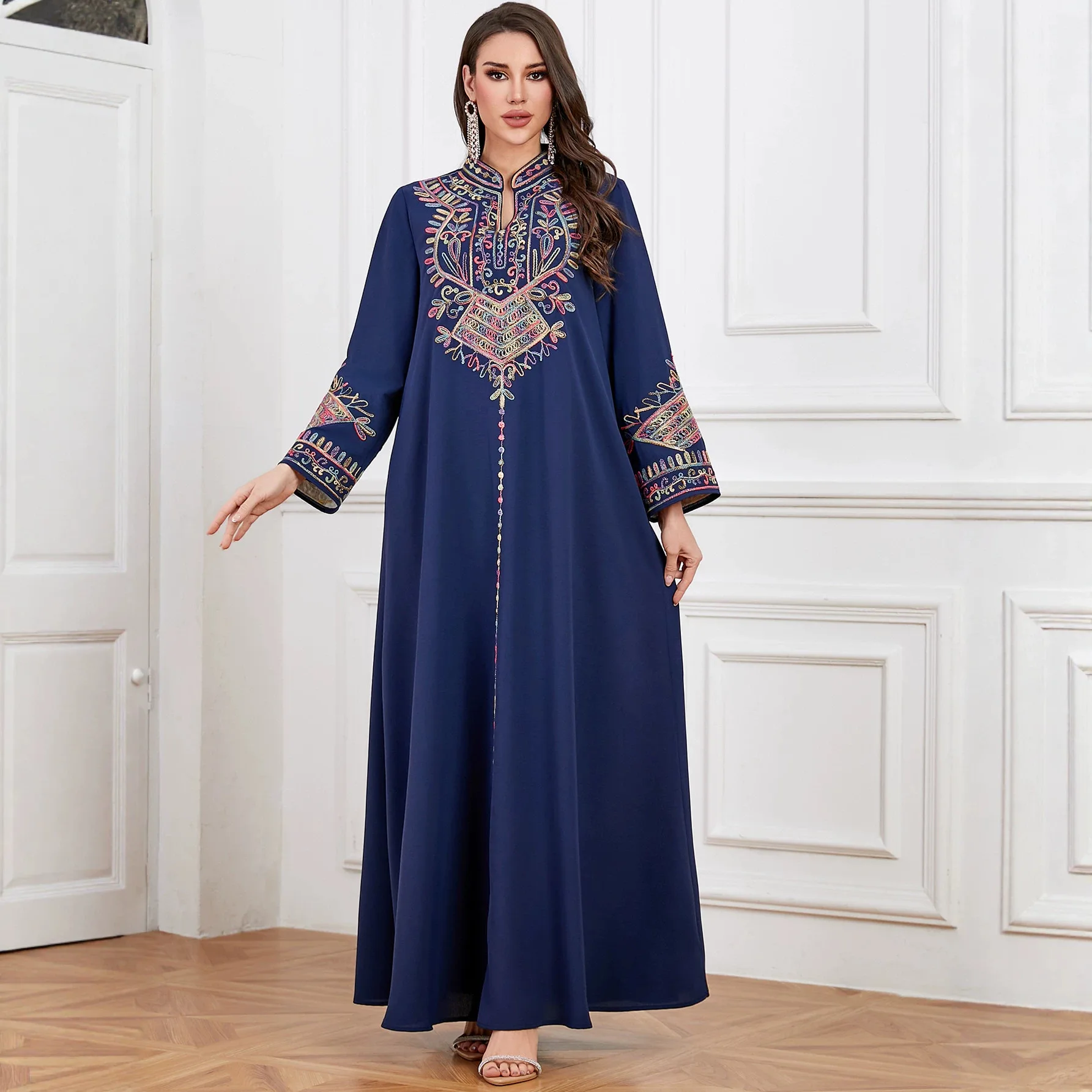 Women Elegant Embroidery Dubai Kaftan Long Maxi Dress Stand Collar Loose Abaya Casual Evening Party Robe Turkish Jalabiya Gown
Women Elegant Embroidery Dubai Kaftan Long Maxi Dress Stand Collar Loose Abaya Casual Evening Party Robe Turkish Jalabiya Gown