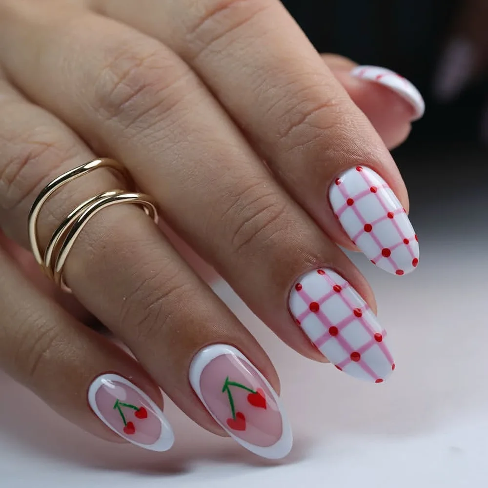 24 pieces of white and pink base color, cherry and checkered printed nail press, women's long almond fake nails, ideal choice for daily casual wear and sweet sets
24 pieces of white and pink base color, cherry and checkered printed nail press, women's long almond fake nails, ideal choice for daily casual wear and sweet sets
