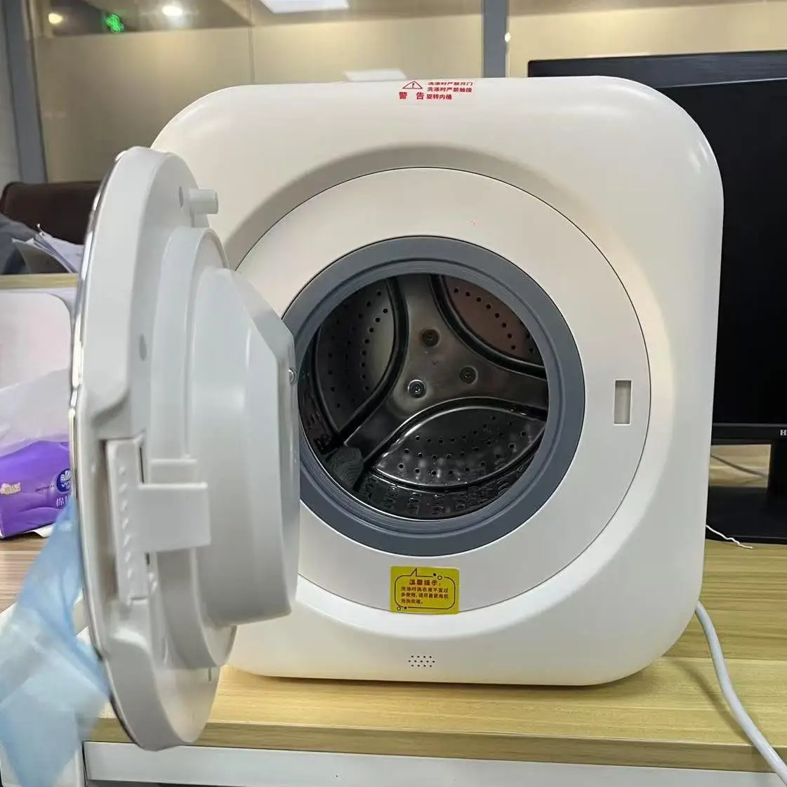 1.5KG Automatic Portable Washing Machine Washing and Drying Mini Washing Machine Drying Antibacterial Household Wall Hanging
1.5KG Automatic Portable Washing Machine Washing and Drying Mini Washing Machine Drying Antibacterial Household Wall Hanging
