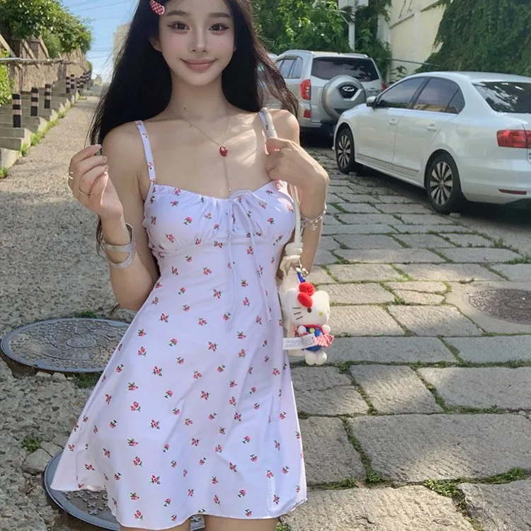 2026 New Korean Style Pure Desire Floral Print Skirted One-Piece Women's Swimsuit Tummy Control Slimming Push Up Sexy Spa
2026 New Korean Style Pure Desire Floral Print Skirted One-Piece Women's Swimsuit Tummy Control Slimming Push Up Sexy Spa