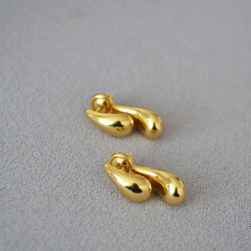 Droplets stylish simple detachable stud earrings UNISEX waterdrop golden ear accessory
Droplets stylish simple detachable stud earrings UNISEX waterdrop golden ear accessory
