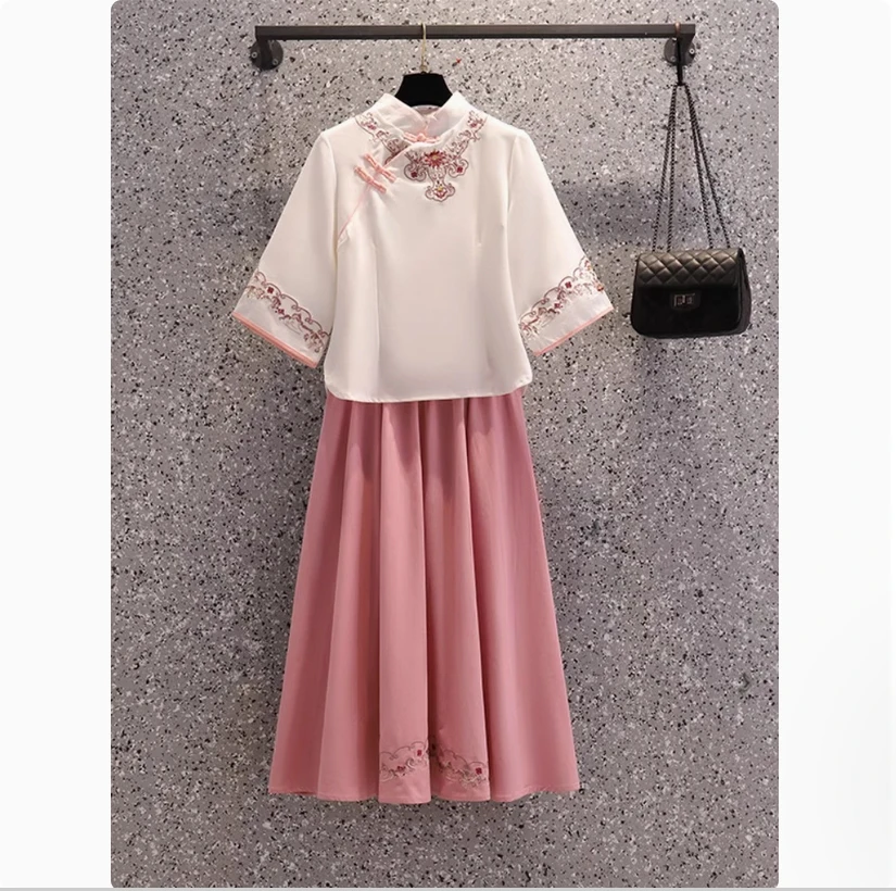 Женская одежда, новинка 2024 года, для похудения и живота, улучшенный комплект из двух предметов в китайском стиле Ханфу в стиле Тан, полуюбка 
Женская одежда, новинка 2024 года, для похудения и живота, улучшенный комплект из двух предметов в китайском стиле Ханфу в стиле Тан, полуюбка