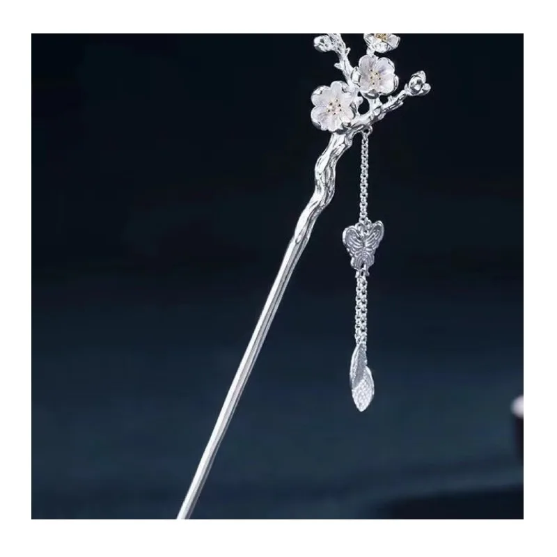 Sterling Copper Silver-plated New Chinese Plum Blossom Classical Hairpin Elegant Fringed Step Cheongsam Hairpin Qixi Festival Va
Sterling Copper Silver-plated New Chinese Plum Blossom Classical Hairpin Elegant Fringed Step Cheongsam Hairpin Qixi Festival Va