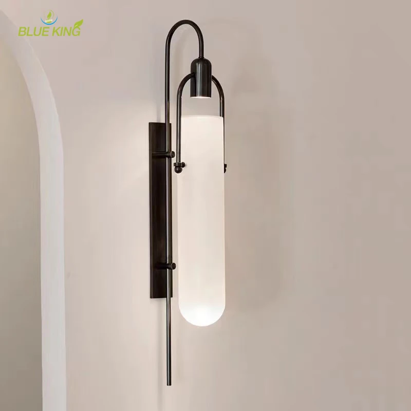 Post Modern White Glass Led Wall Lamp for Bedside Living Dining Room Corridor Black Gold Glass Wall Sconce Light Fixtures
Post Modern White Glass Led Wall Lamp for Bedside Living Dining Room Corridor Black Gold Glass Wall Sconce Light Fixtures