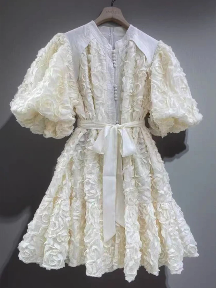 Heavy craft three-dimensional flower stand collar tie waist dress 2025 summer women's dress fashion loose pommel skirt
Heavy craft three-dimensional flower stand collar tie waist dress 2025 summer women's dress fashion loose pommel skirt