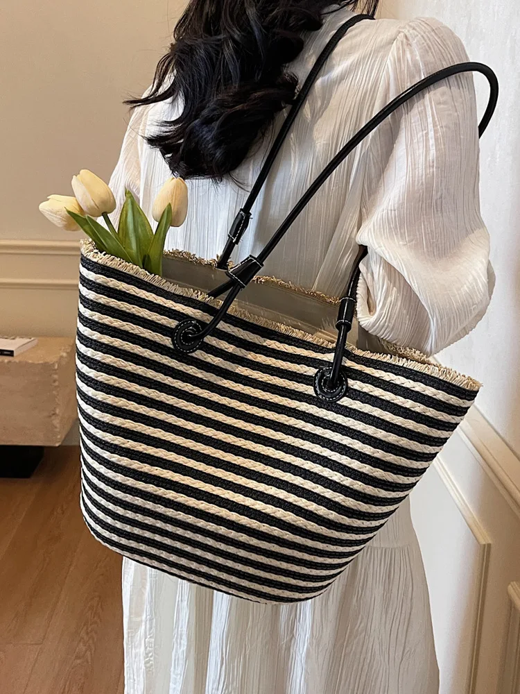 Fashion Straw Woven Women's Underarm Shoulder Bag Large Capacity Handbags Bohemian Large Bucket Summer Beach Bag Shopper Tote
Fashion Straw Woven Women's Underarm Shoulder Bag Large Capacity Handbags Bohemian Large Bucket Summer Beach Bag Shopper Tote