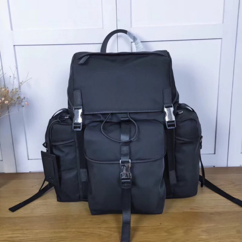 Nylon cloth backpack men's casual strap mountaineering bag large travel backpack
Nylon cloth backpack men's casual strap mountaineering bag large travel backpack