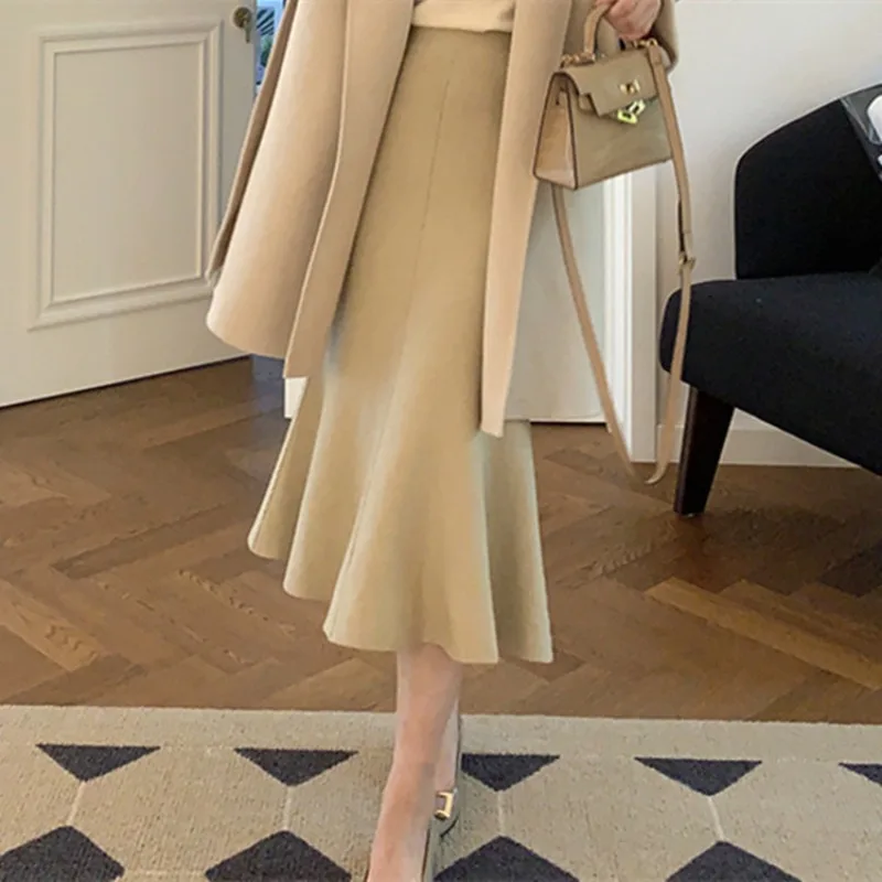 Knitted Long Maxi Skirt Women Casual Solid Korean Fashion Winter Korean Elegant High Waist Trumpet Mid-length Skirt Female
Knitted Long Maxi Skirt Women Casual Solid Korean Fashion Winter Korean Elegant High Waist Trumpet Mid-length Skirt Female