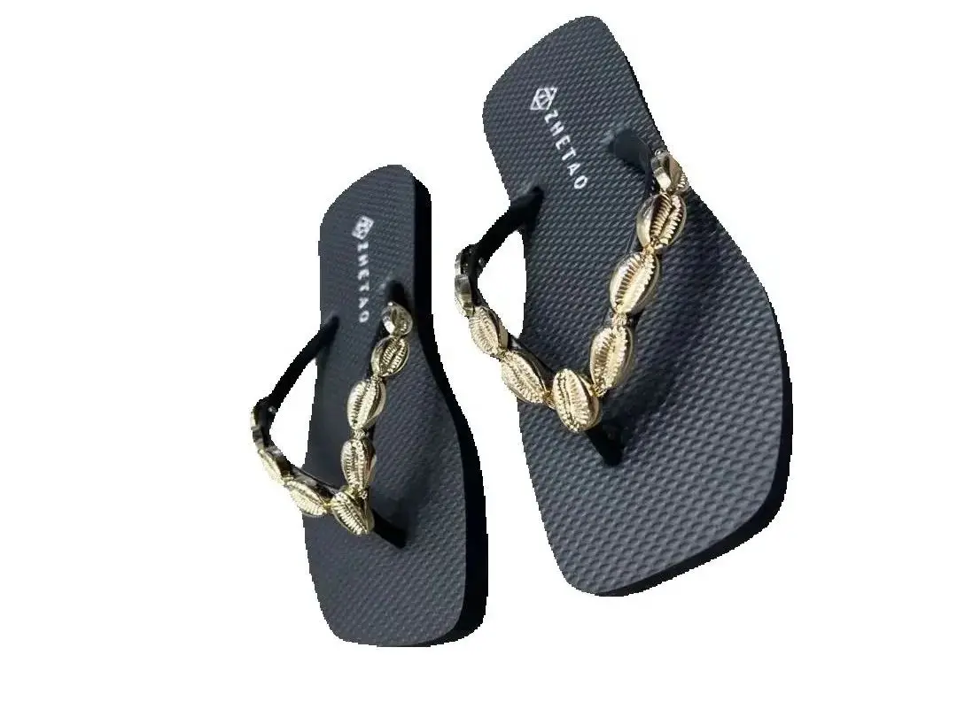 Gold Seashell Beach Flip-Flops for Women Black Thong Sandals with Elegant Embellishments
Gold Seashell Beach Flip-Flops for Women Black Thong Sandals with Elegant Embellishments