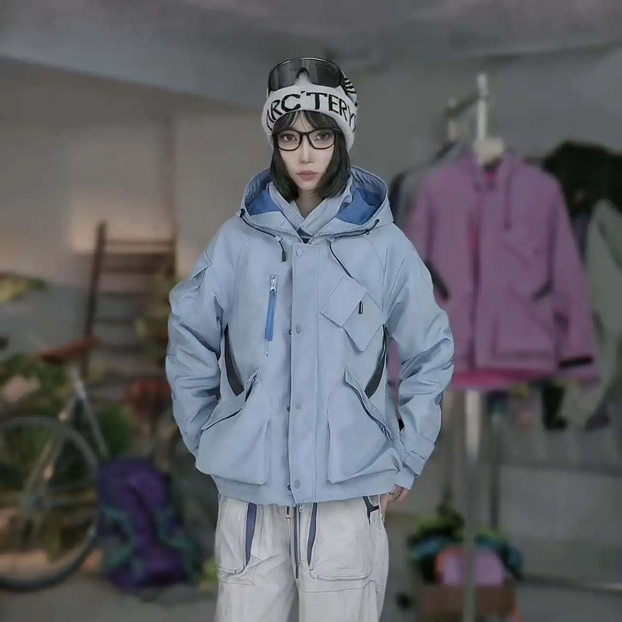 Новая осенне-зимняя уличная куртка для активного отдыха с капюшоном, защитой от ветра и дождя, на молнии, с длинными рукавами, стандартной длины
Новая осенне-зимняя уличная куртка для активного отдыха с капюшоном, защитой от ветра и дождя, на молнии, с длинными рукавами, стандартной длины