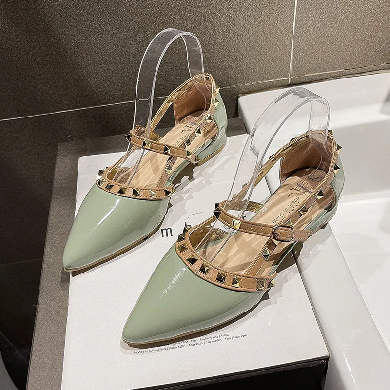 Elegant French Style Cropped Studded Flats Women's Summer 2024 New Tweed Design Medial Pointed Toe Roman Flat Bottom Sandals
Elegant French Style Cropped Studded Flats Women's Summer 2024 New Tweed Design Medial Pointed Toe Roman Flat Bottom Sandals