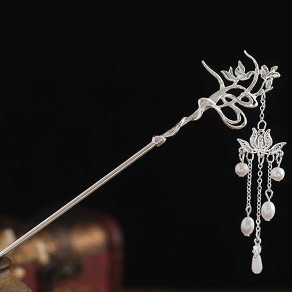 Модный элегантный жемчужный сплав, аксессуар для волос в форме лотоса, застежка для волос в китайском стиле, вилка для волос, женская заколка для волос
Модный элегантный жемчужный сплав, аксессуар для волос в форме лотоса, застежка для волос в китайском стиле, вилка для волос, женская заколка для волос