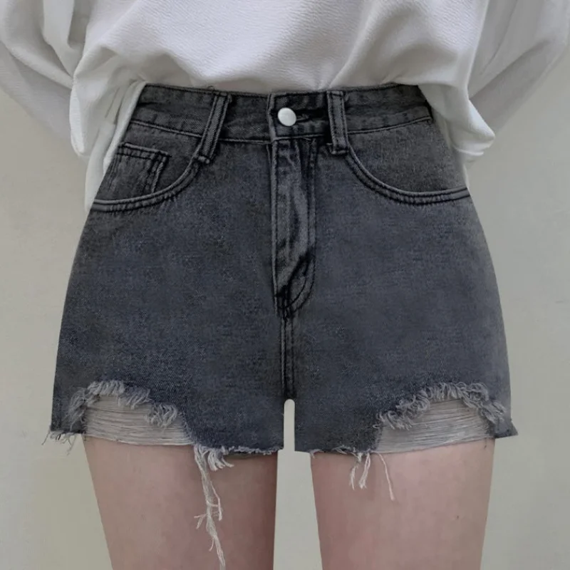 High Waist Vintage Ripped Frayed Denim Shorts Women Loose A-Line Pants Breathable Comfortable Polyester Fiber Daily Wear
High Waist Vintage Ripped Frayed Denim Shorts Women Loose A-Line Pants Breathable Comfortable Polyester Fiber Daily Wear