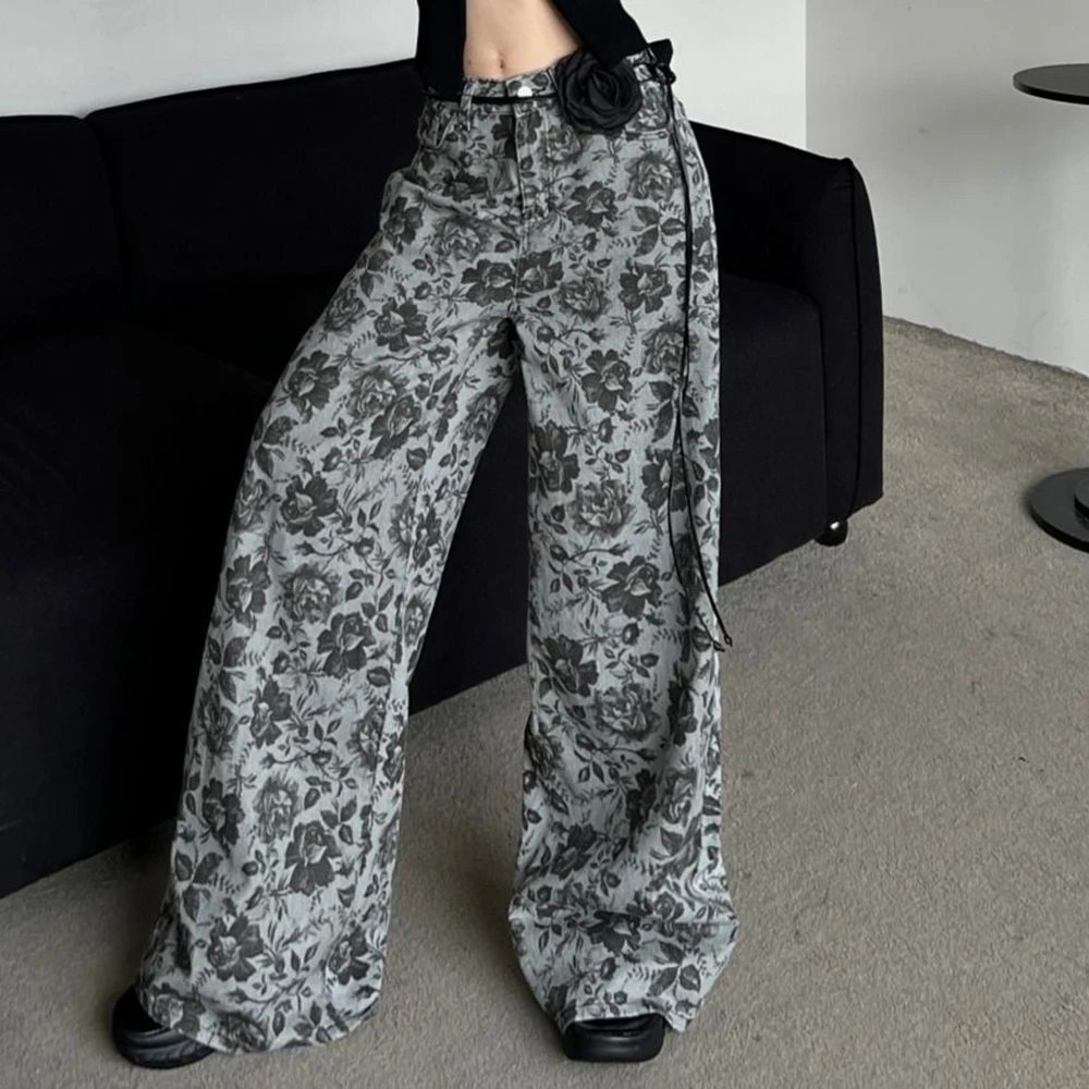 Retro wide leg rose blossom design jeans for women's summer new style street style loose casual floor length pants
Retro wide leg rose blossom design jeans for women's summer new style street style loose casual floor length pants