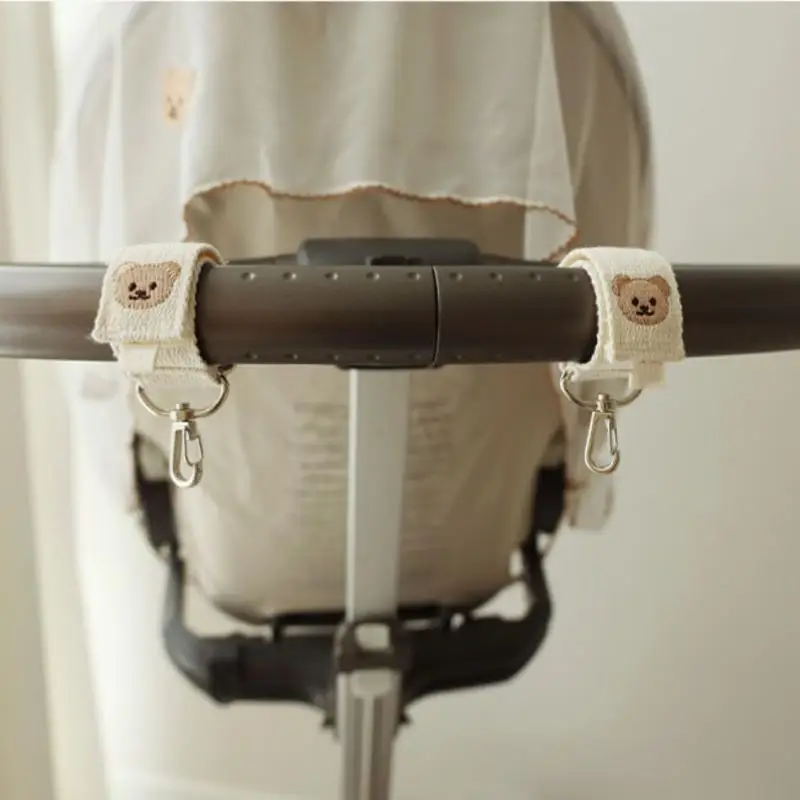 2PCS Universal Pushchair Clip Baby Stroller Hooks Embroidered Bear Cartoon Hook For Hanging Mommy Bags Diaper Bag Accessories
2PCS Universal Pushchair Clip Baby Stroller Hooks Embroidered Bear Cartoon Hook For Hanging Mommy Bags Diaper Bag Accessories