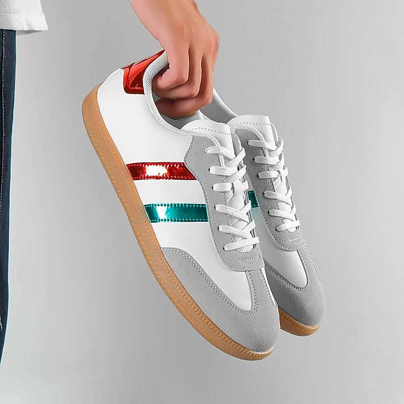 2025 новые кожаные женские белые повседневные женские вулканизированные кроссовки, дышащие спортивные кроссовки на платформе для ходьбы, бега, обувь на плоской подошве, размер 35-40
2025 новые кожаные женские белые повседневные женские вулканизированные кроссовки, дышащие спортивные кроссовки на платформе для ходьбы, бега, обувь на плоской подошве, размер 35-40