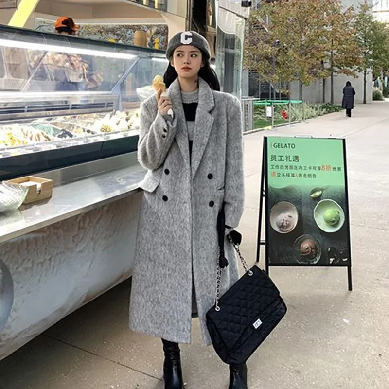 Hepburn Style High-end Gray Korean Thickened Warm Women's 2023 Autumn Suit Collar Loose Fit Mid Length Woolen Coat
Hepburn Style High-end Gray Korean Thickened Warm Women's 2023 Autumn Suit Collar Loose Fit Mid Length Woolen Coat