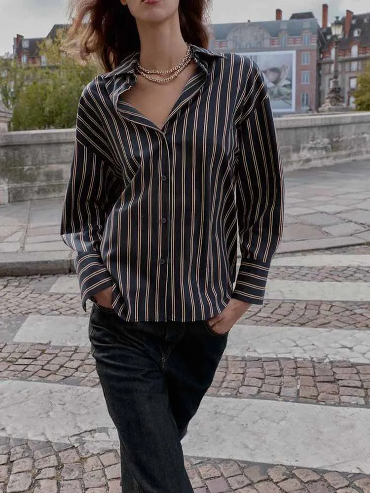 Новая женская однобортная рубашка в полоску с длинными рукавами и лацканами в европейском и американском стиле на осень и зиму, топ
Новая женская однобортная рубашка в полоску с длинными рукавами и лацканами в европейском и американском стиле на осень и зиму, топ