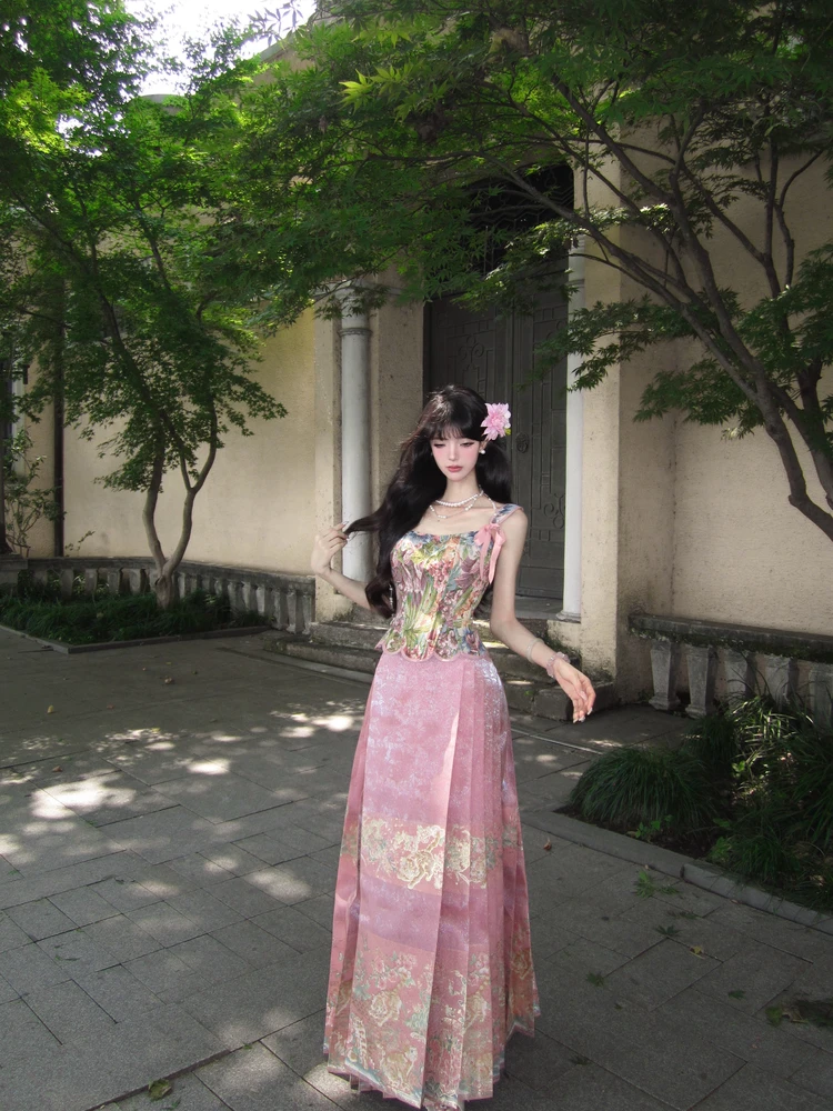 Jingyun Raining Original Spring Summer Hanfu Semi-skirt Floral Weave Silk Fabric Special Edition And Teacher Design
Jingyun Raining Original Spring Summer Hanfu Semi-skirt Floral Weave Silk Fabric Special Edition And Teacher Design