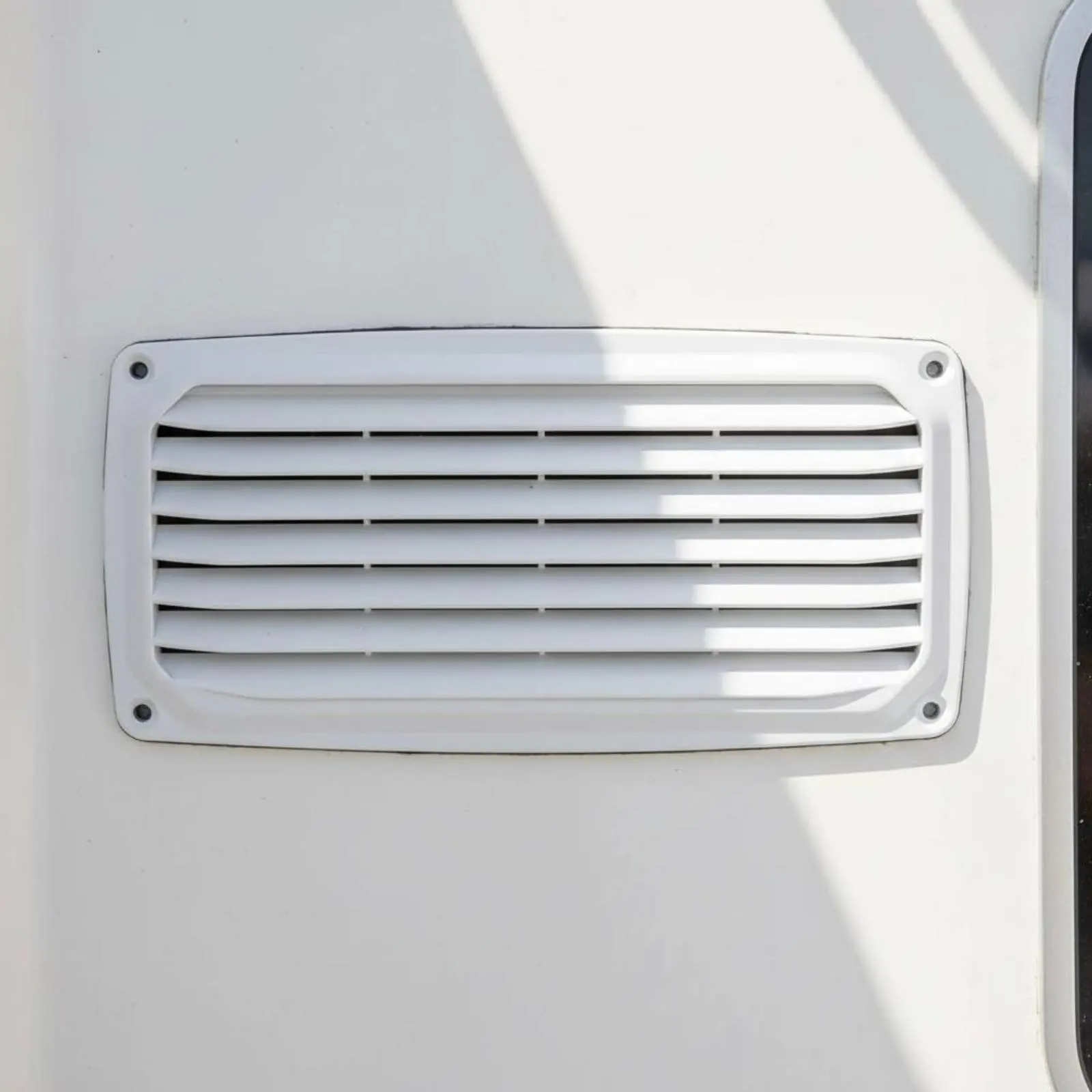ABS Plastic Ventilation Grille Boat Boat Air Vent Boat Ventilation Louver Long-Lasting Louvered Air Vent
ABS Plastic Ventilation Grille Boat Boat Air Vent Boat Ventilation Louver Long-Lasting Louvered Air Vent
