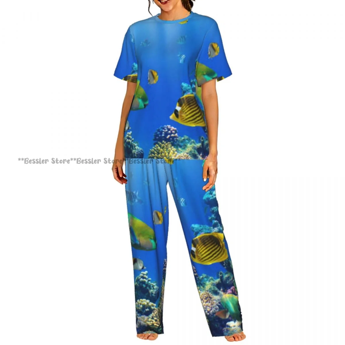 Женский пижамный комплект с изображением тропических рыб, короткий рукав, 2 предмета, домашняя одежда, одежда для отдыха
Женский пижамный комплект с изображением тропических рыб, короткий рукав, 2 предмета, домашняя одежда, одежда для отдыха