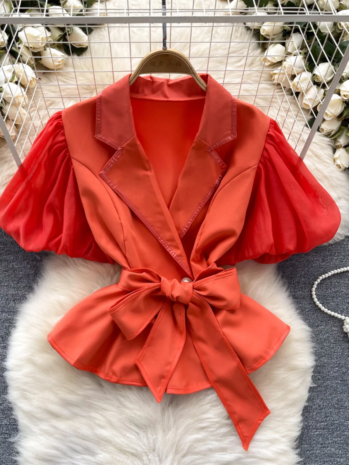 Elegant Bubble Sleeve Shirt Women's Summer Suit Collar Tie Design Unique Lady Personality Top Korean Style Short Sleeve Loose...
Elegant Bubble Sleeve Shirt Women's Summer Suit Collar Tie Design Unique Lady Personality Top Korean Style Short Sleeve Loose...