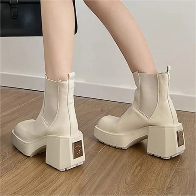 Women Platform Ankle Boots Autumn High Heels Shoes Designer Fashion Goth Chunky Shoes Square Toe Leather Boots Botas De Mujer
Women Platform Ankle Boots Autumn High Heels Shoes Designer Fashion Goth Chunky Shoes Square Toe Leather Boots Botas De Mujer