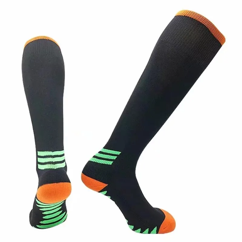 2020 New Adult football socks long Men thickening towel bottom sports socks non-slip sweat training soccer football stockings
2020 New Adult football socks long Men thickening towel bottom sports socks non-slip sweat training soccer football stockings