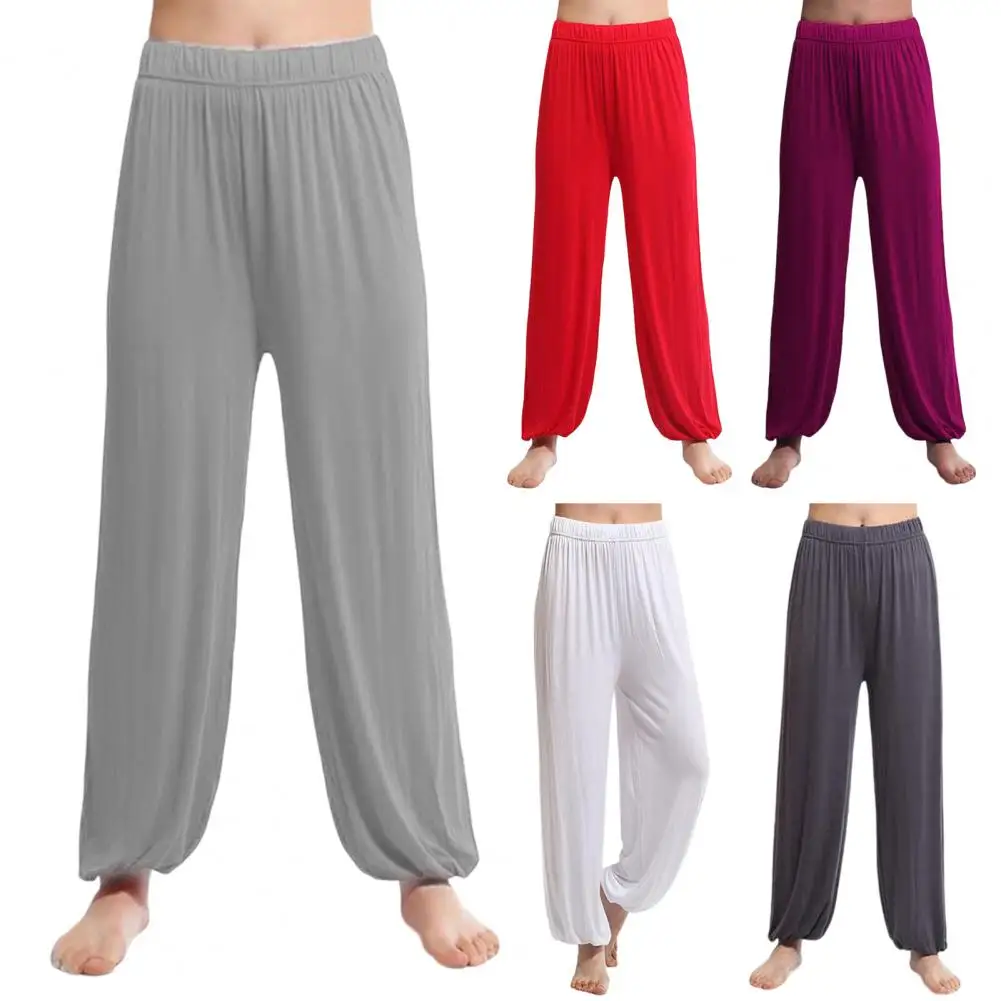 Women Bloomers Elastic Waistband Mid-rise Pure Color Lightweight Pants Wide Leg Modal Fiber Commuting Style Sports Pants
Women Bloomers Elastic Waistband Mid-rise Pure Color Lightweight Pants Wide Leg Modal Fiber Commuting Style Sports Pants