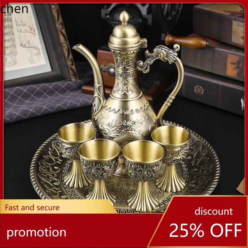 Retro Palace Wine Set Household Wedding Holiday Supplies Metal Bar Set Classical Ornaments Gift Decanter Barware Wine Jug Cup
Retro Palace Wine Set Household Wedding Holiday Supplies Metal Bar Set Classical Ornaments Gift Decanter Barware Wine Jug Cup