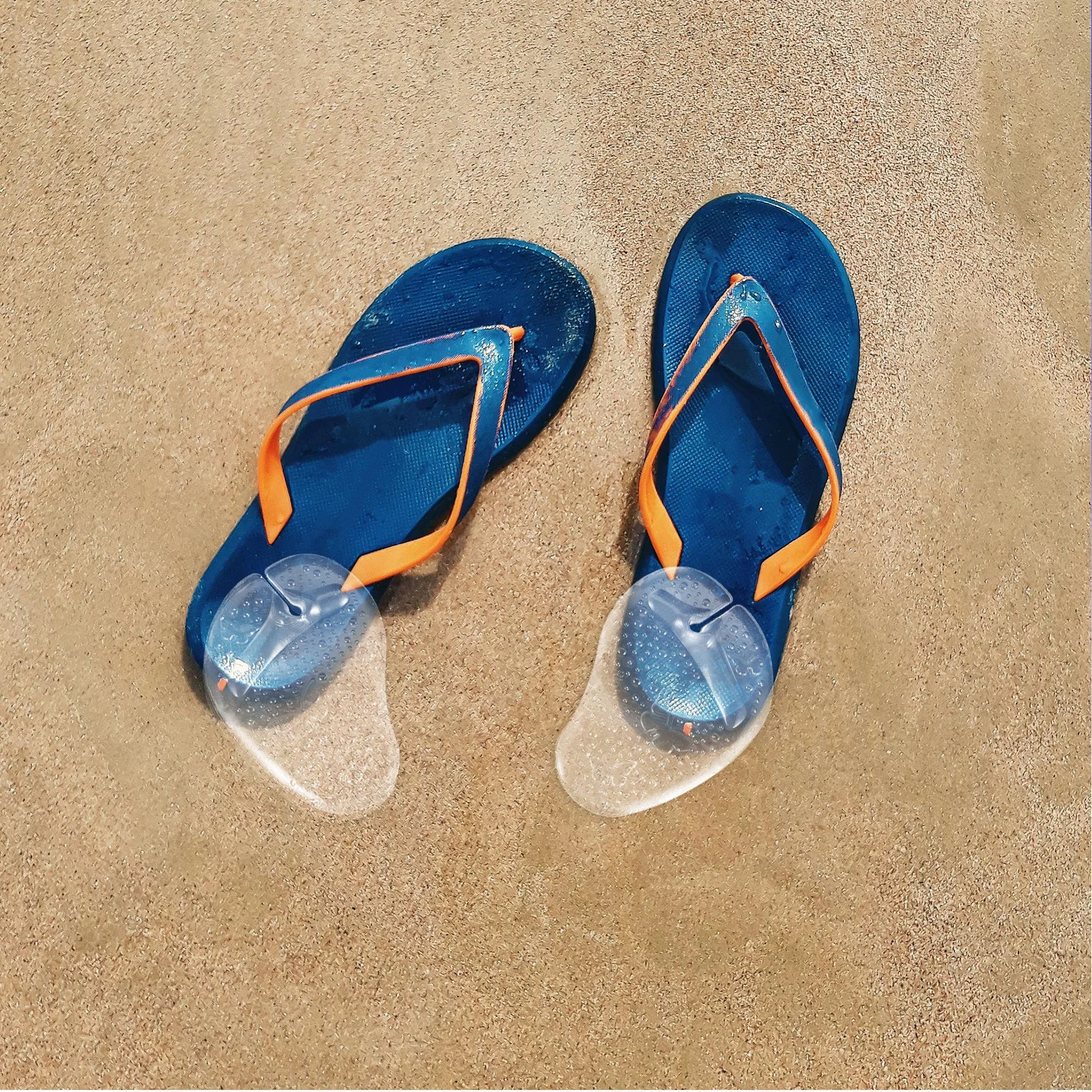 Gel Flip-Flops Forefoot Pads Transparent Blue Adhesive Non-Slip Inserts for High Heels Sandals Pain Relief Foot Cushion
Gel Flip-Flops Forefoot Pads Transparent Blue Adhesive Non-Slip Inserts for High Heels Sandals Pain Relief Foot Cushion